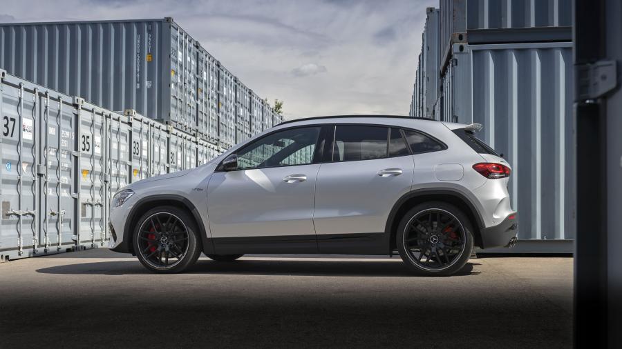  Mercedes-AMG GLA45 S 4Matic+ (H247) 2020 года  (WW) (фото 10 из 26)